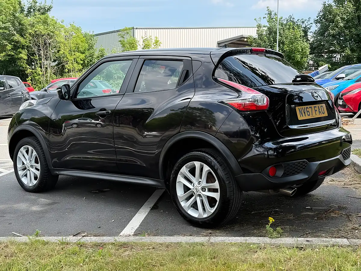 Used 2017 Nissan Juke Tekna Black - Interior and Exterior details 4