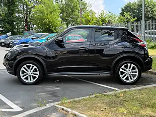 Used 2017 Nissan Juke Tekna Black - Interior and Exterior details 5