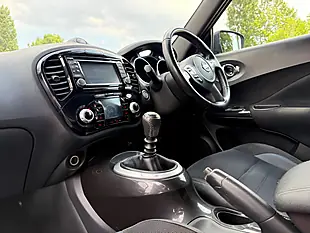 Used 2017 Nissan Juke Tekna Black - Interior and Exterior details 9