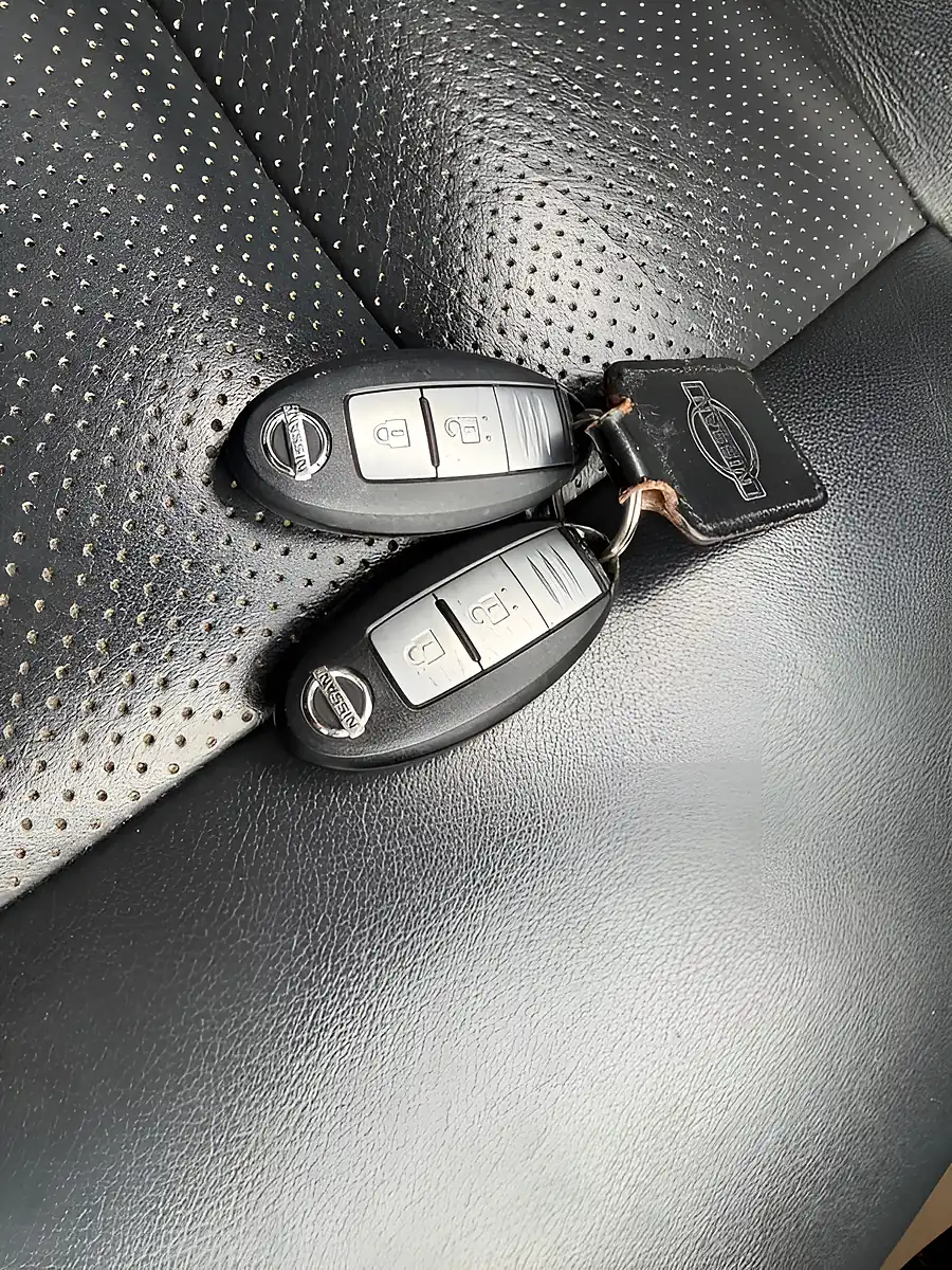 Used 2017 Nissan Juke Tekna Black - Interior and Exterior details 20