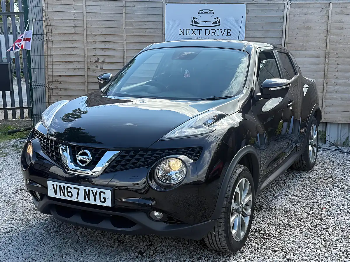 Used 2017 Nissan Juke Tekna Black - Interior and Exterior details 6