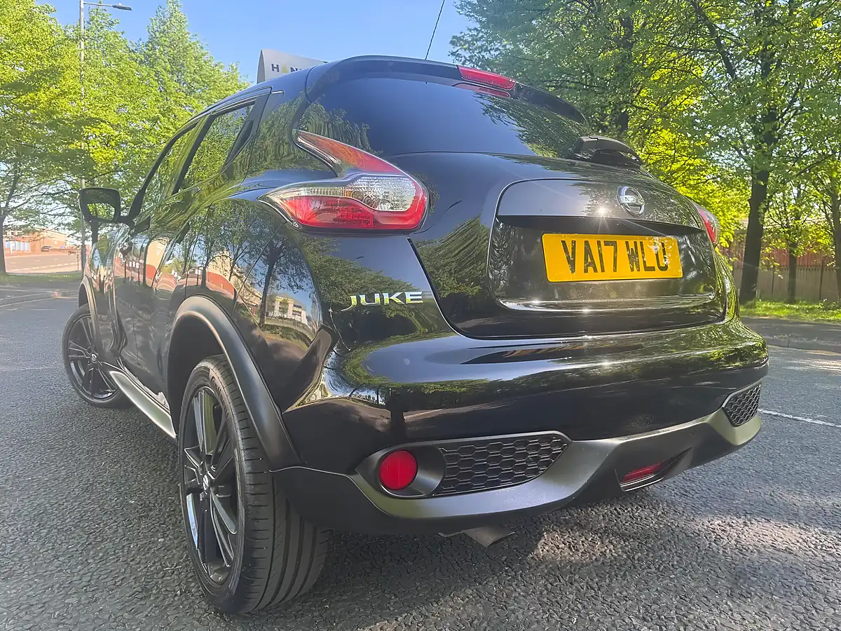 Used 2017 Nissan Juke Tekna Black - Interior and Exterior details 11