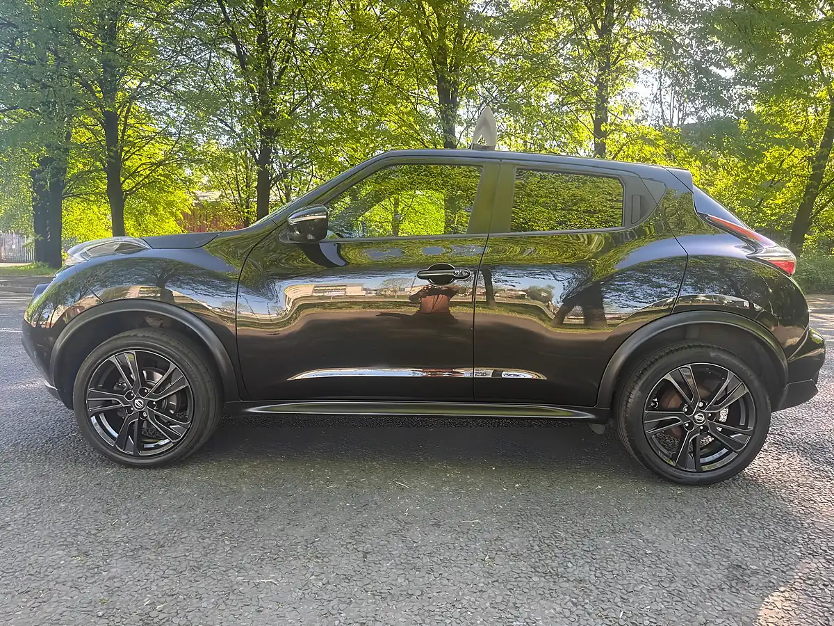 Used 2017 Nissan Juke Tekna Black - Interior and Exterior details 12
