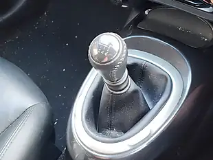 Used 2017 Nissan Juke Tekna Blue - Interior and Exterior details 15