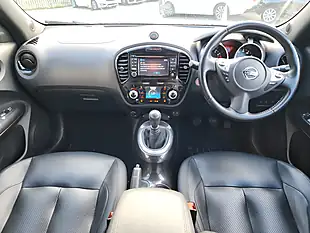 Used 2017 Nissan Juke Tekna Blue - Interior and Exterior details 7