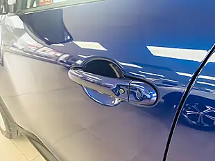 Used 2017 Nissan Juke Tekna Blue - Interior and Exterior details 11