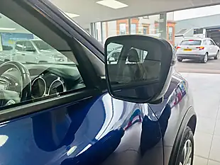 Used 2017 Nissan Juke Tekna Blue - Interior and Exterior details 8