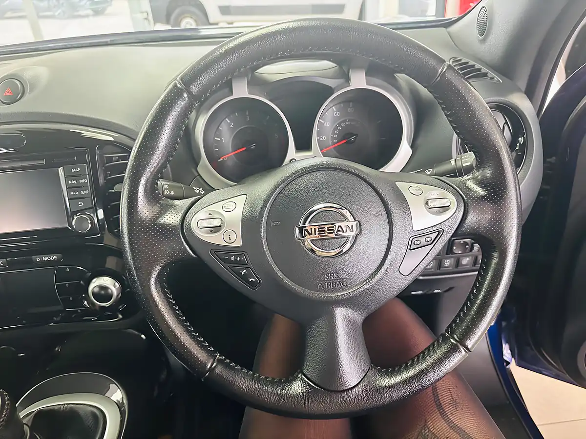 Used 2017 Nissan Juke Tekna Blue - Interior and Exterior details 11