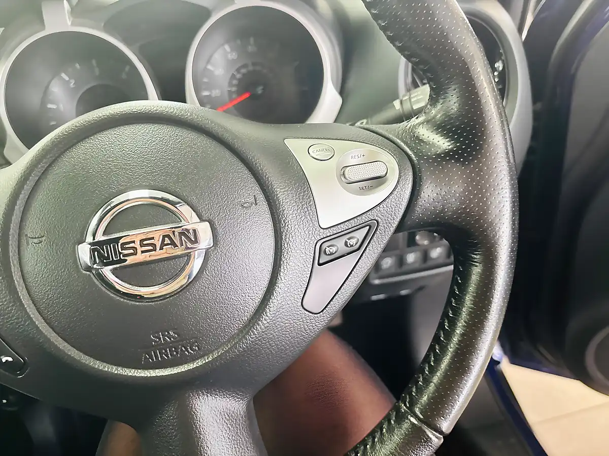 Used 2017 Nissan Juke Tekna Blue - Interior and Exterior details 13
