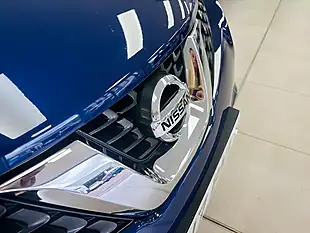 Used 2017 Nissan Juke Tekna Blue - Interior and Exterior details 2
