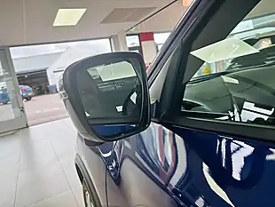 Used 2017 Nissan Juke Tekna Blue - Interior and Exterior details 4