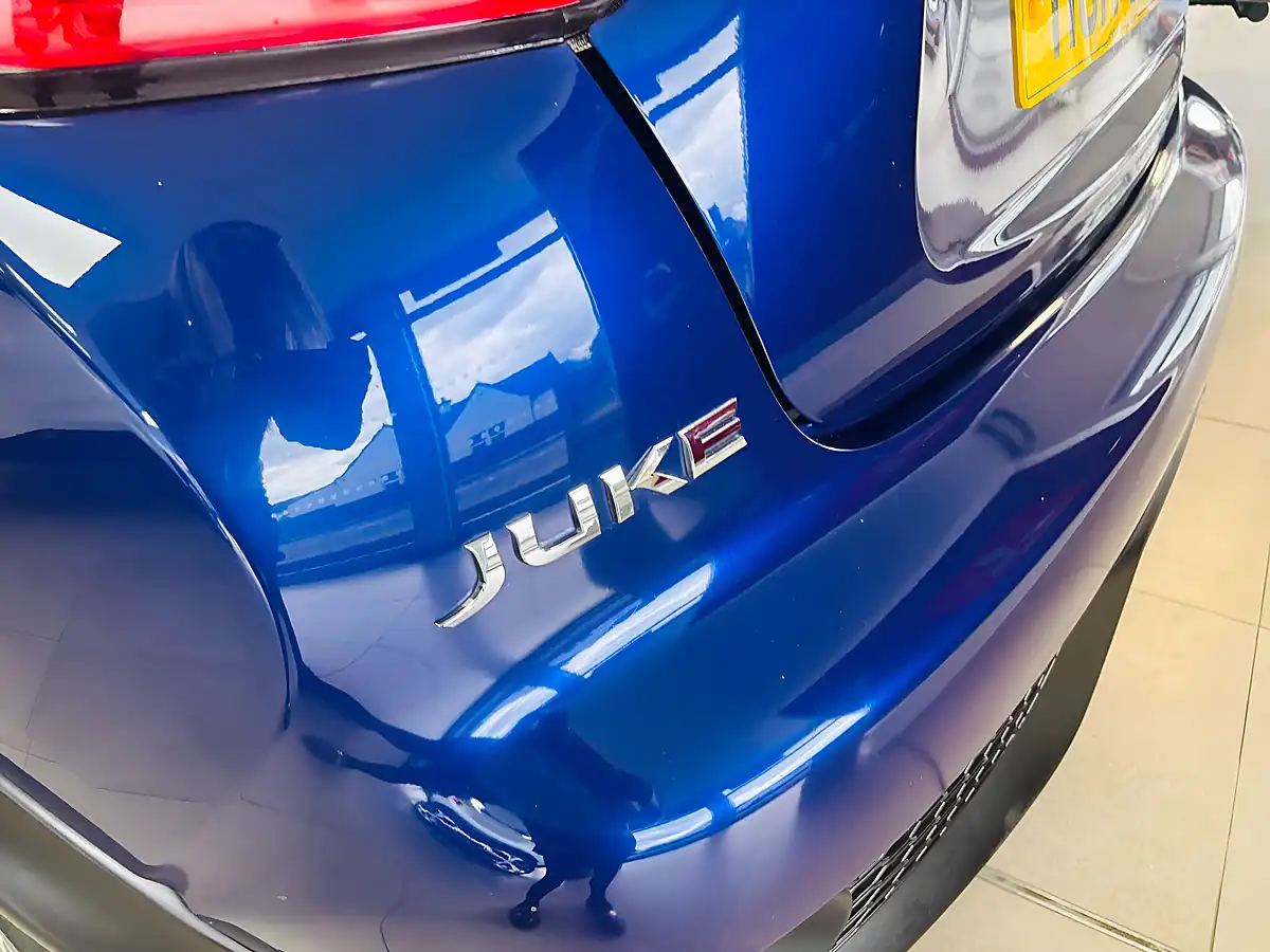 Used 2017 Nissan Juke Tekna Blue - Interior and Exterior details 6