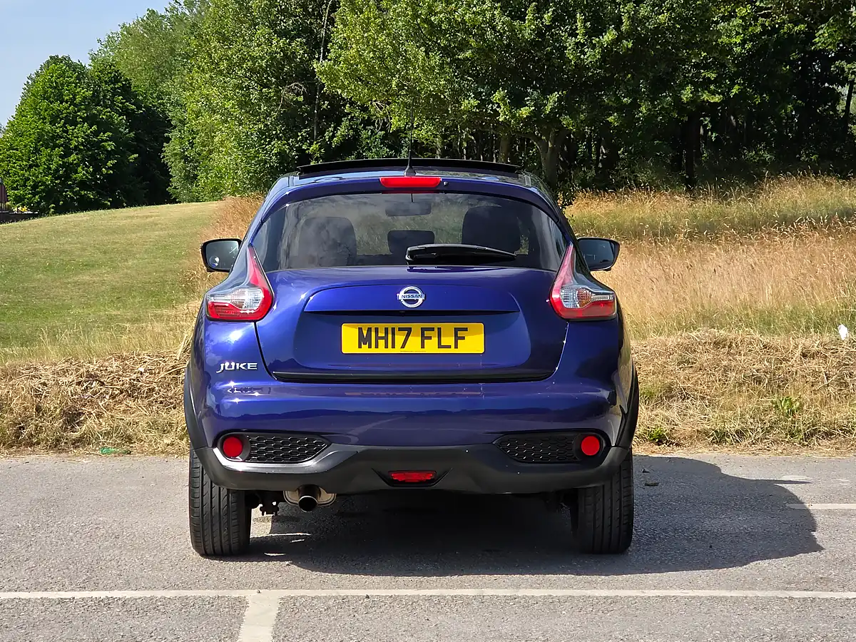 Used 2017 Nissan Juke Tekna Blue - Interior and Exterior details 6