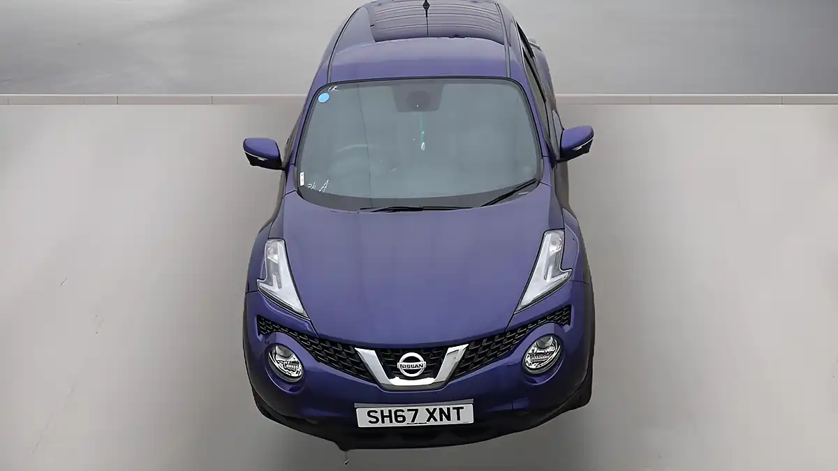 Used 2017 Nissan Juke Tekna Blue - Interior and Exterior details 7