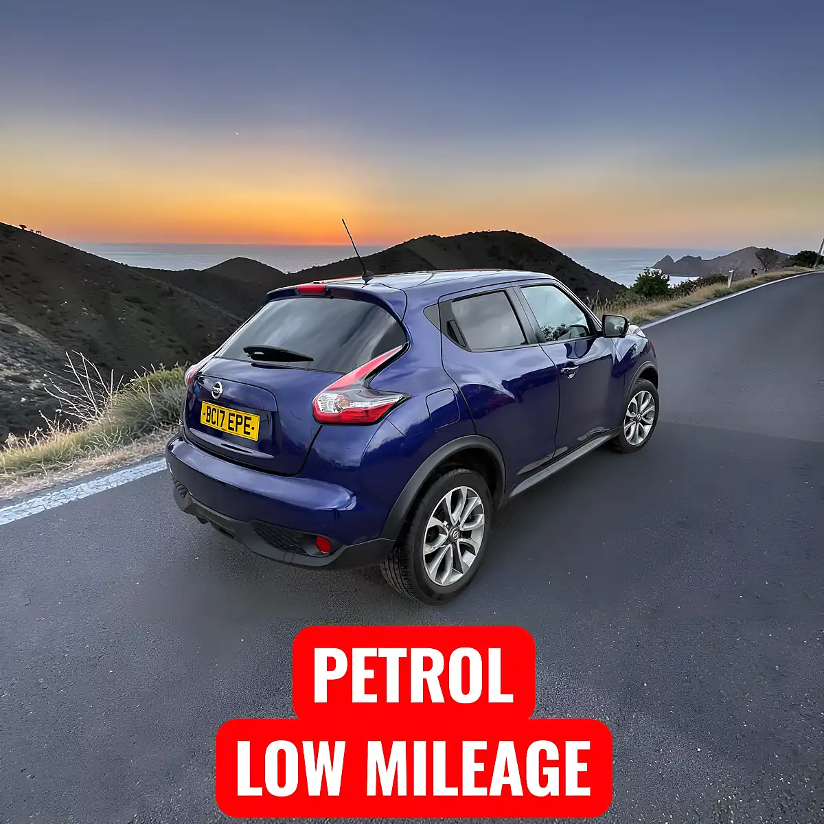 Used 2017 Nissan Juke Tekna Blue - Front View
