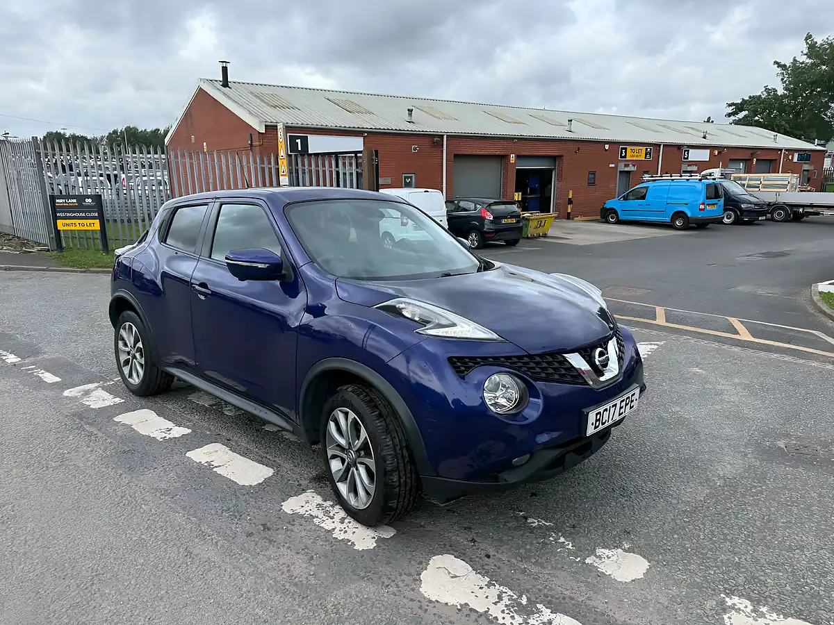 Used 2017 Nissan Juke Tekna Blue - Interior and Exterior details 2