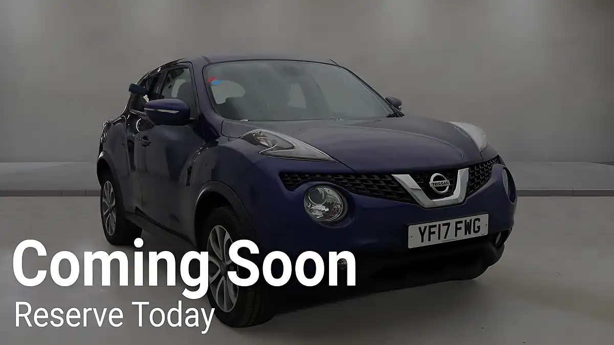 Used 2017 Nissan Juke Tekna Blue - Interior and Exterior details 2