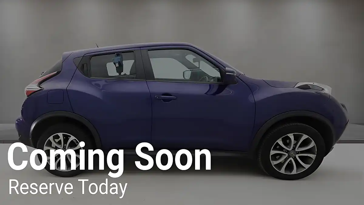 Used 2017 Nissan Juke Tekna Blue - Interior and Exterior details 5