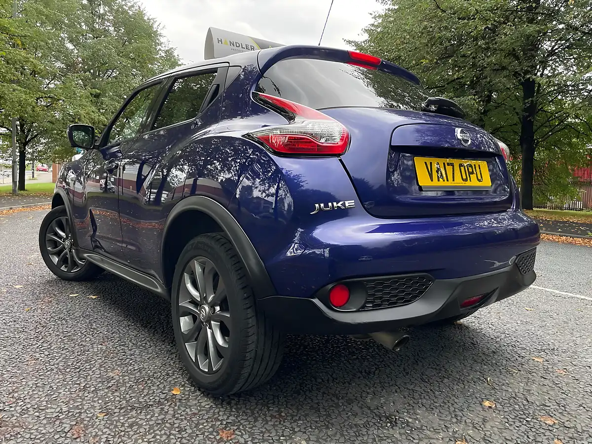 Used 2017 Nissan Juke Tekna Blue - Interior and Exterior details 11