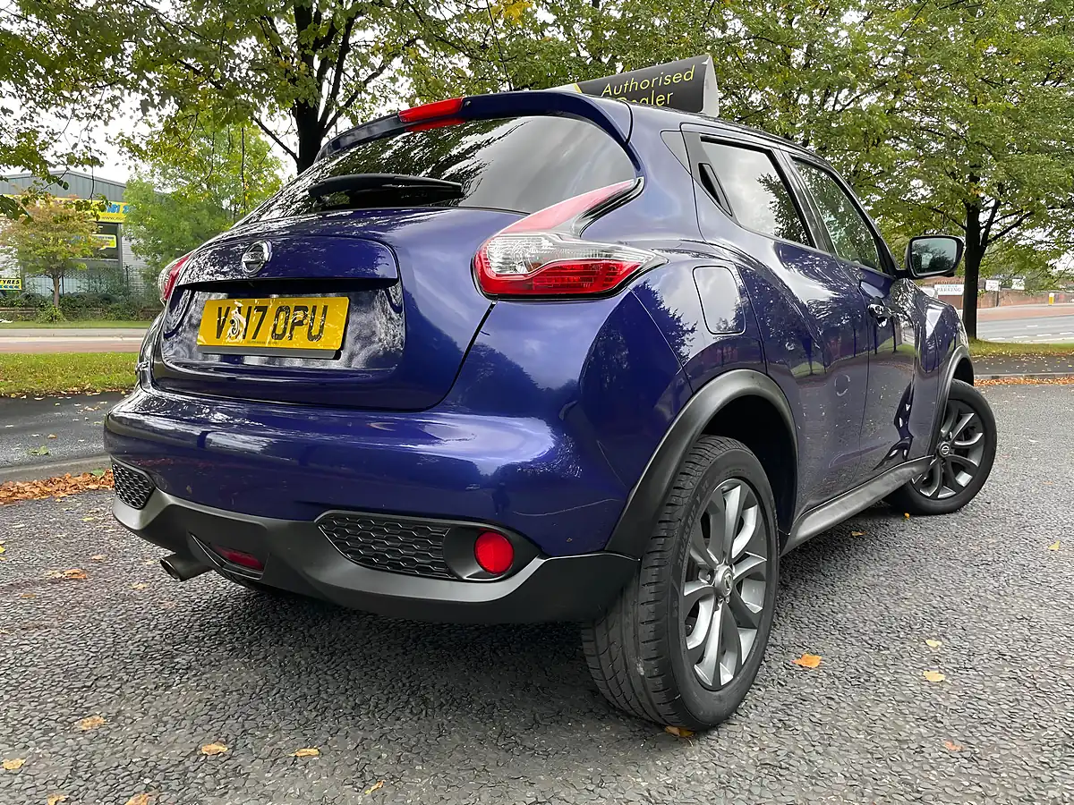 Used 2017 Nissan Juke Tekna Blue - Interior and Exterior details 13