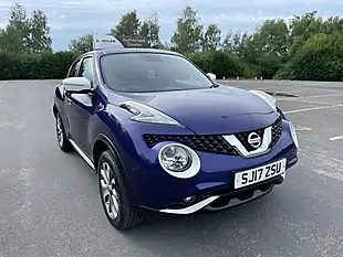 Used 2017 Nissan Juke Tekna Blue - Interior and Exterior details 10
