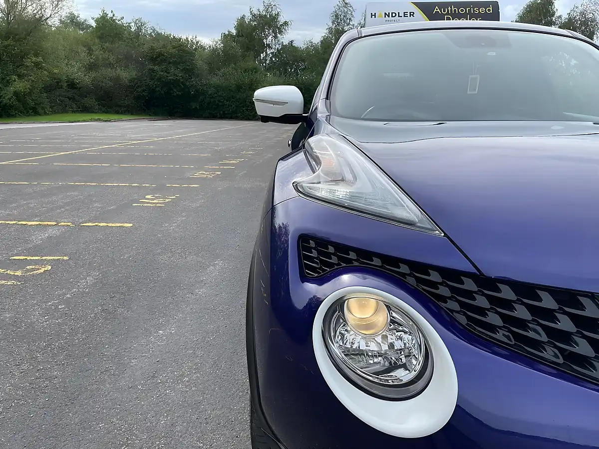Used 2017 Nissan Juke Tekna Blue - Interior and Exterior details 14