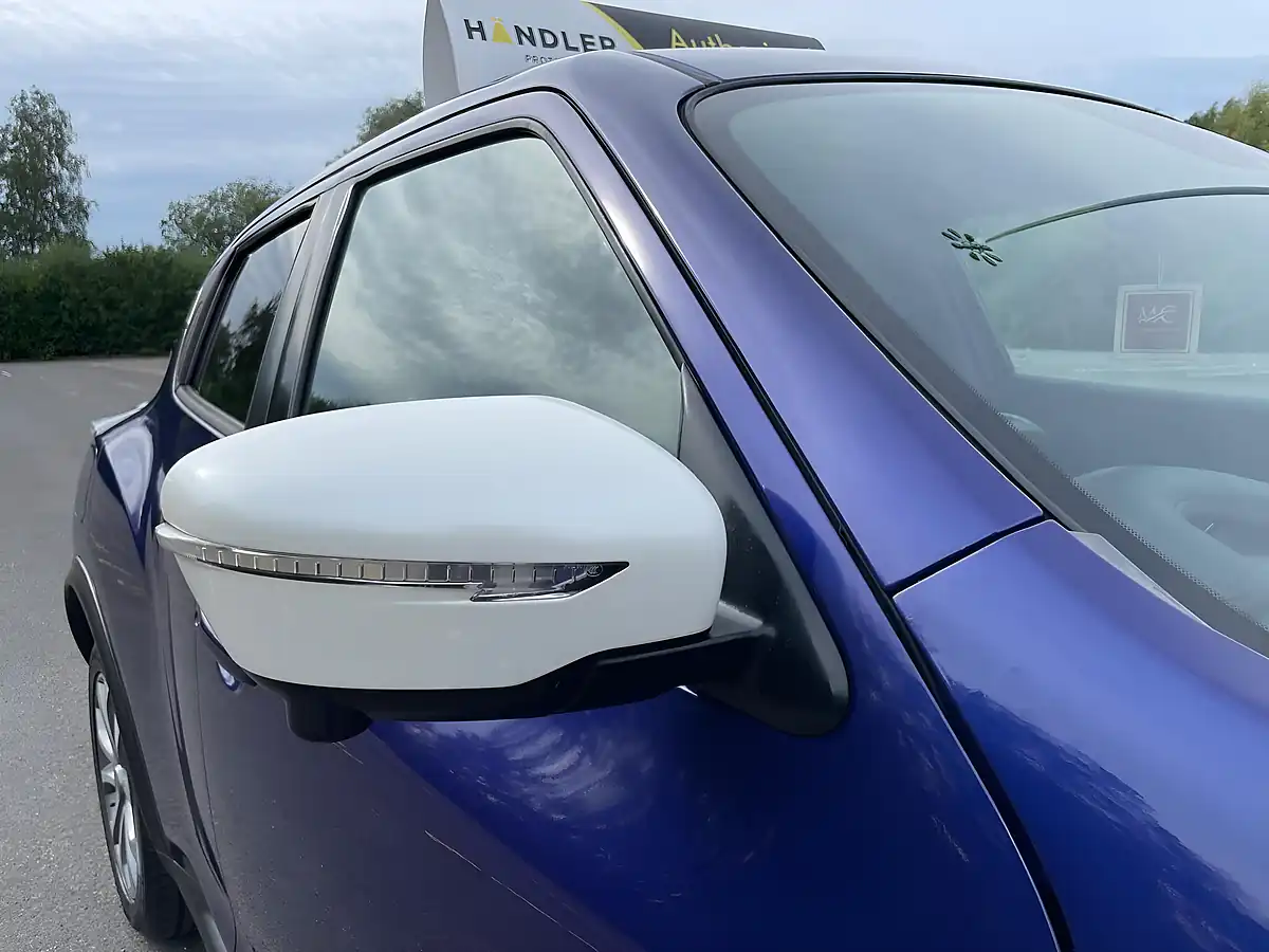 Used 2017 Nissan Juke Tekna Blue - Interior and Exterior details 15