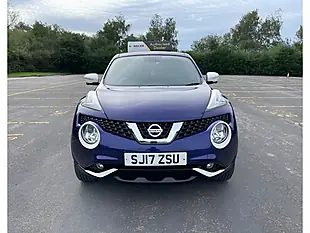 Used 2017 Nissan Juke Tekna Blue - Interior and Exterior details 3