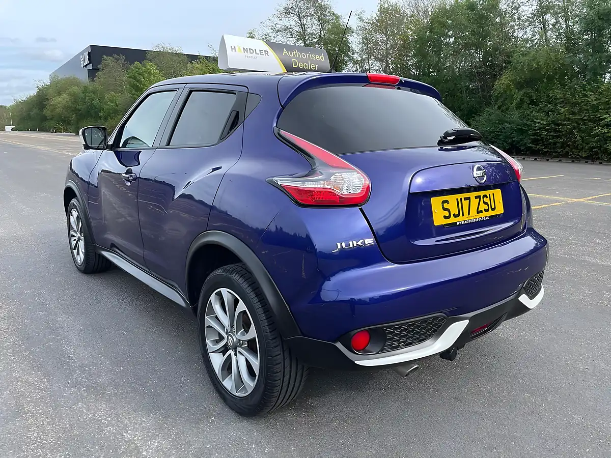 Used 2017 Nissan Juke Tekna Blue - Interior and Exterior details 6