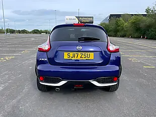 Used 2017 Nissan Juke Tekna Blue - Interior and Exterior details 7