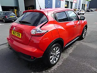 Used 2017 Nissan Juke Tekna Flame Red - Interior and Exterior details 16