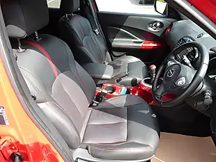 Used 2017 Nissan Juke Tekna Flame Red - Interior and Exterior details 6