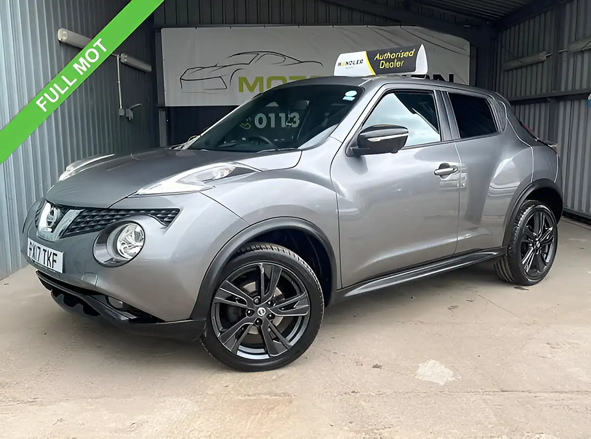Used 2017 Nissan Juke Tekna Grey - Front View