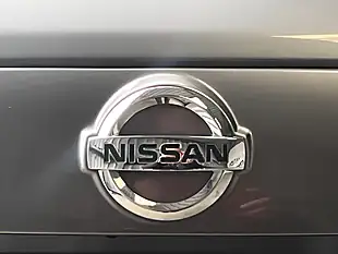 Used 2017 Nissan Juke Tekna Grey - Interior and Exterior details 11