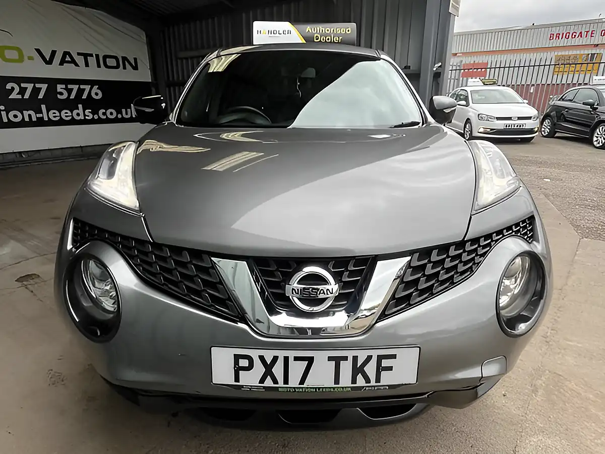 Used 2017 Nissan Juke Tekna Grey - Interior and Exterior details 12