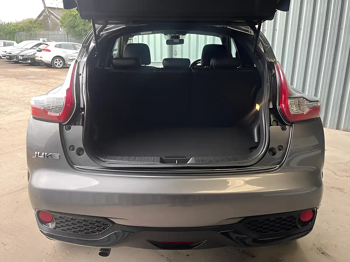 Used 2017 Nissan Juke Tekna Grey - Interior and Exterior details 14
