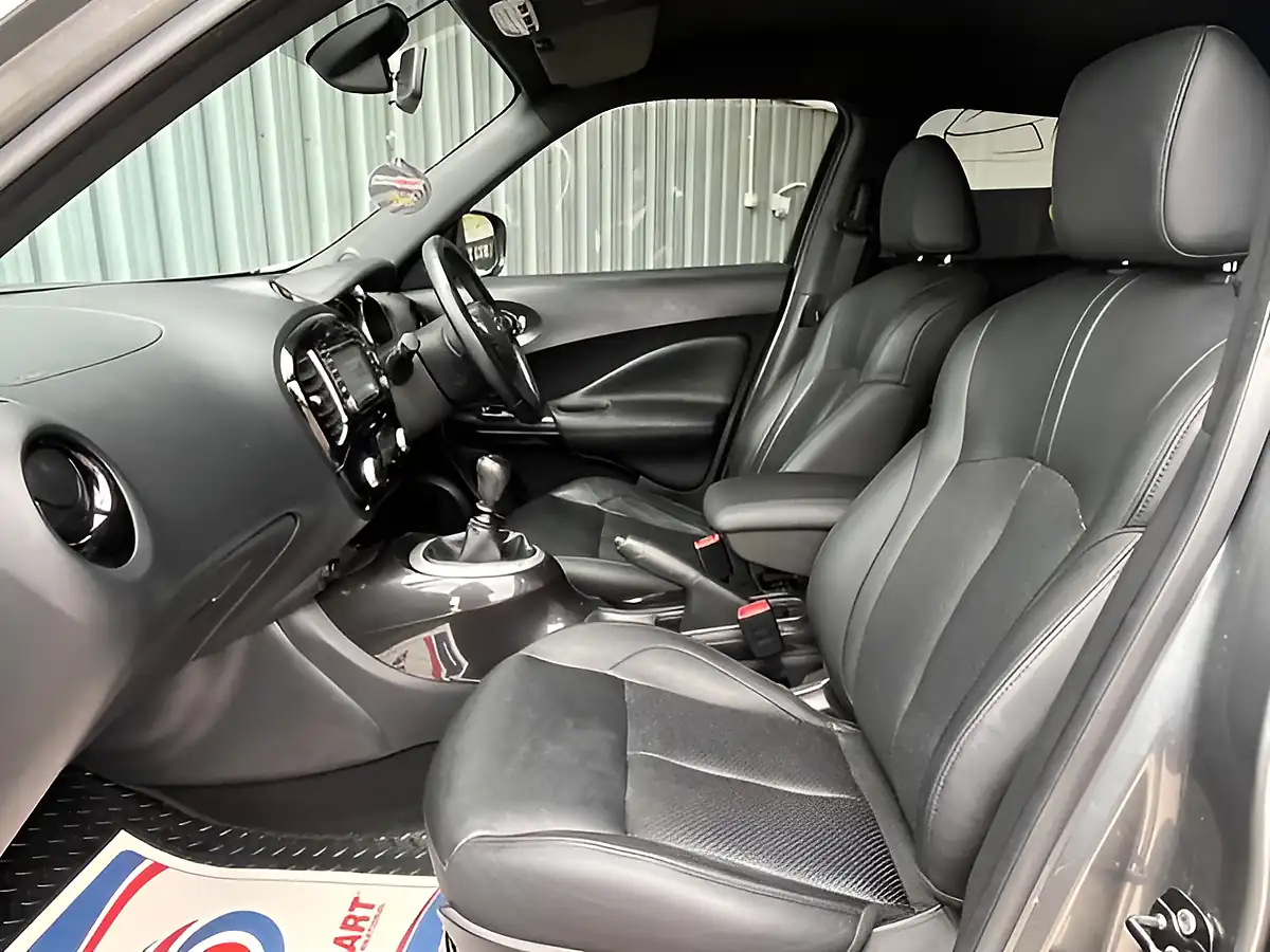 Used 2017 Nissan Juke Tekna Grey - Interior and Exterior details 18