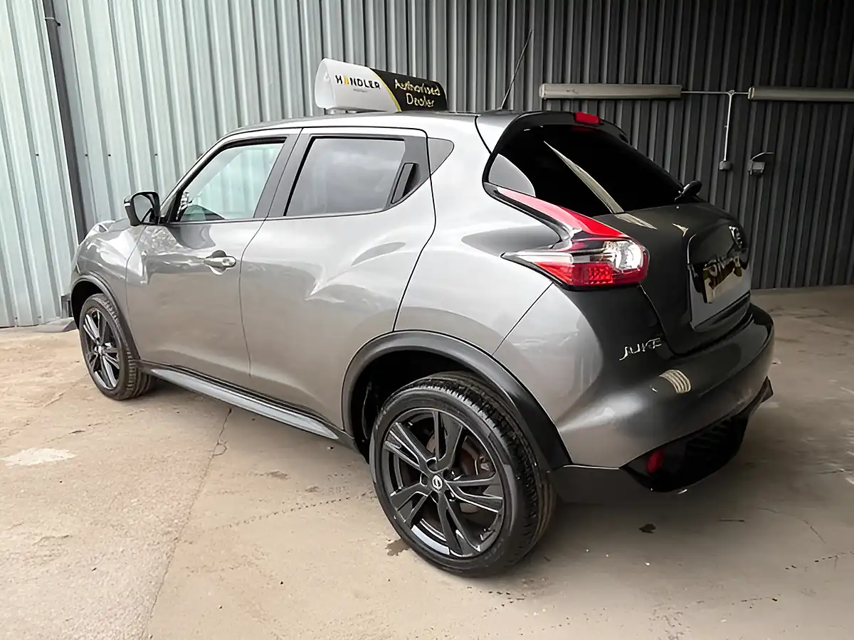 Used 2017 Nissan Juke Tekna Grey - Interior and Exterior details 7