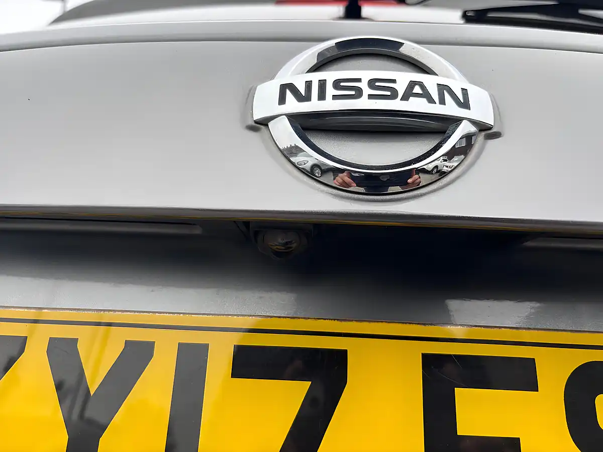 Used 2017 Nissan Juke Tekna Grey - Interior and Exterior details 19