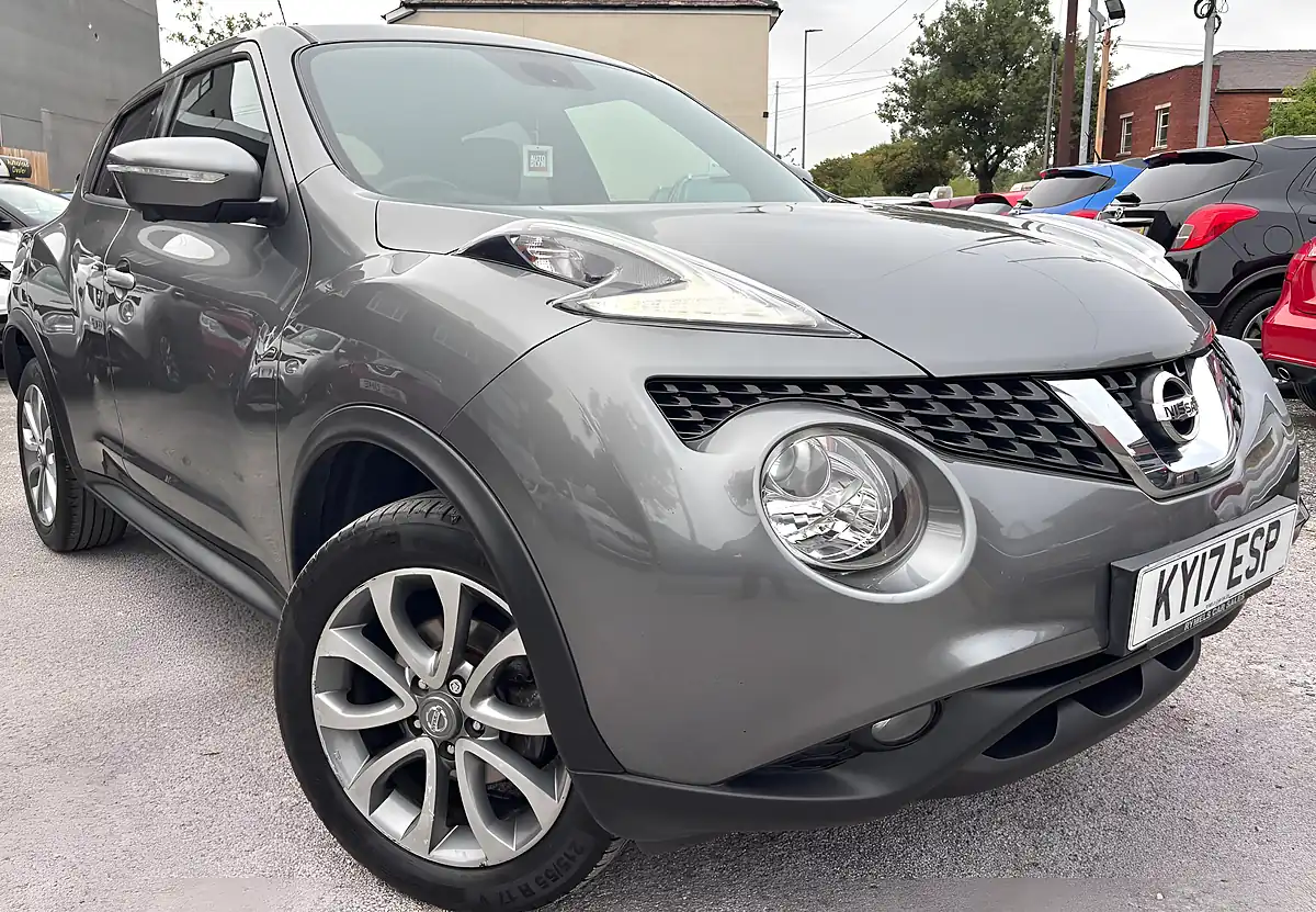 Used 2017 Nissan Juke Tekna Grey - Interior and Exterior details 2
