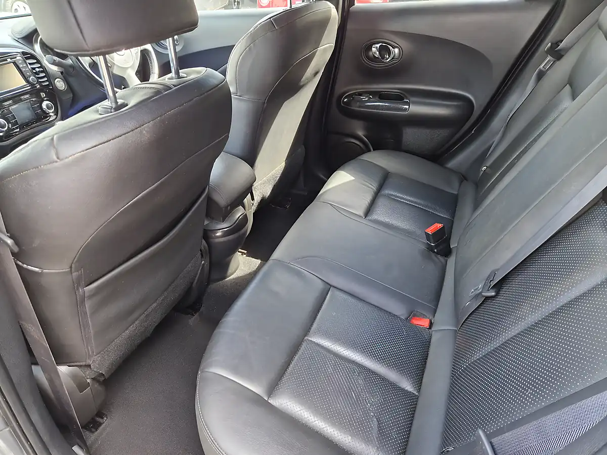 Used 2017 Nissan Juke Tekna Grey - Interior and Exterior details 13