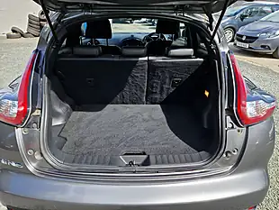 Used 2017 Nissan Juke Tekna Grey - Interior and Exterior details 14