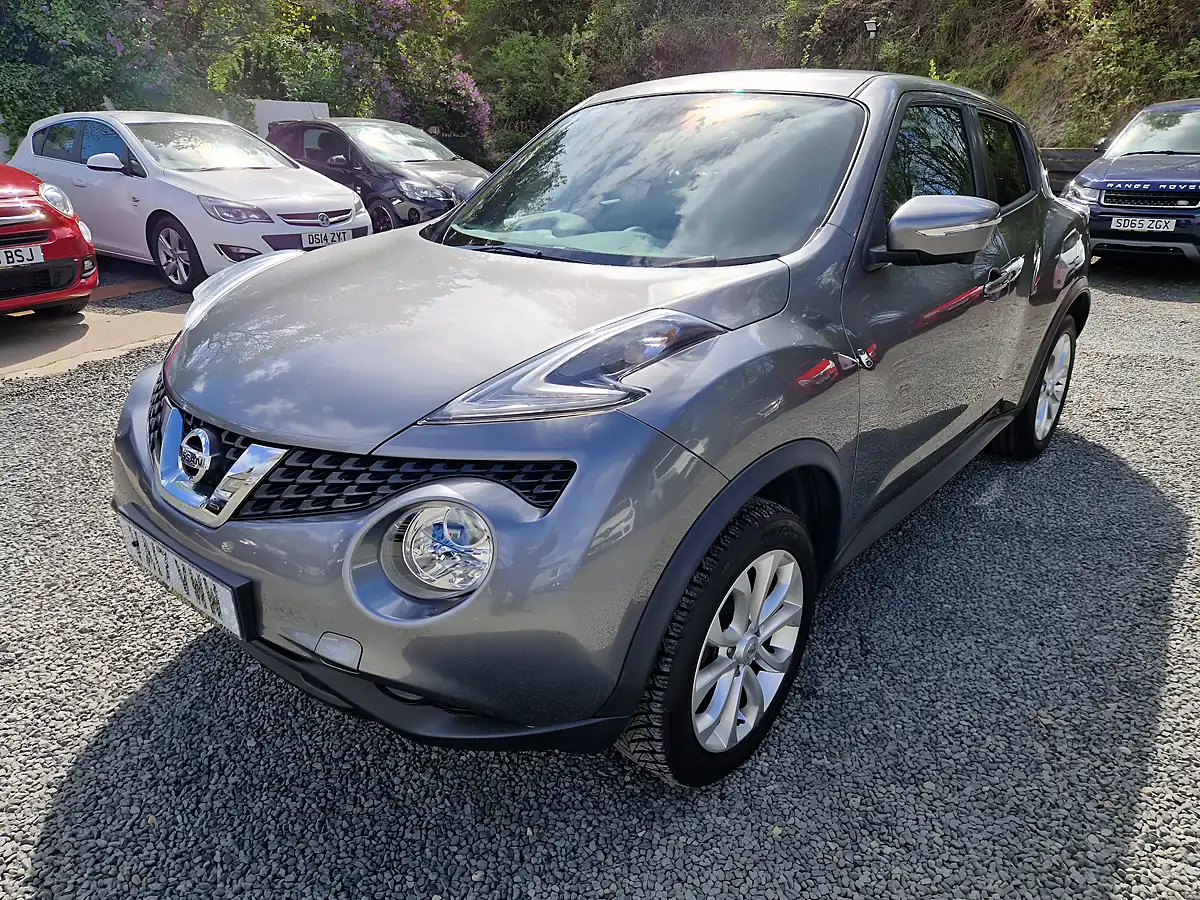 Used 2017 Nissan Juke Tekna Grey - Interior and Exterior details 3
