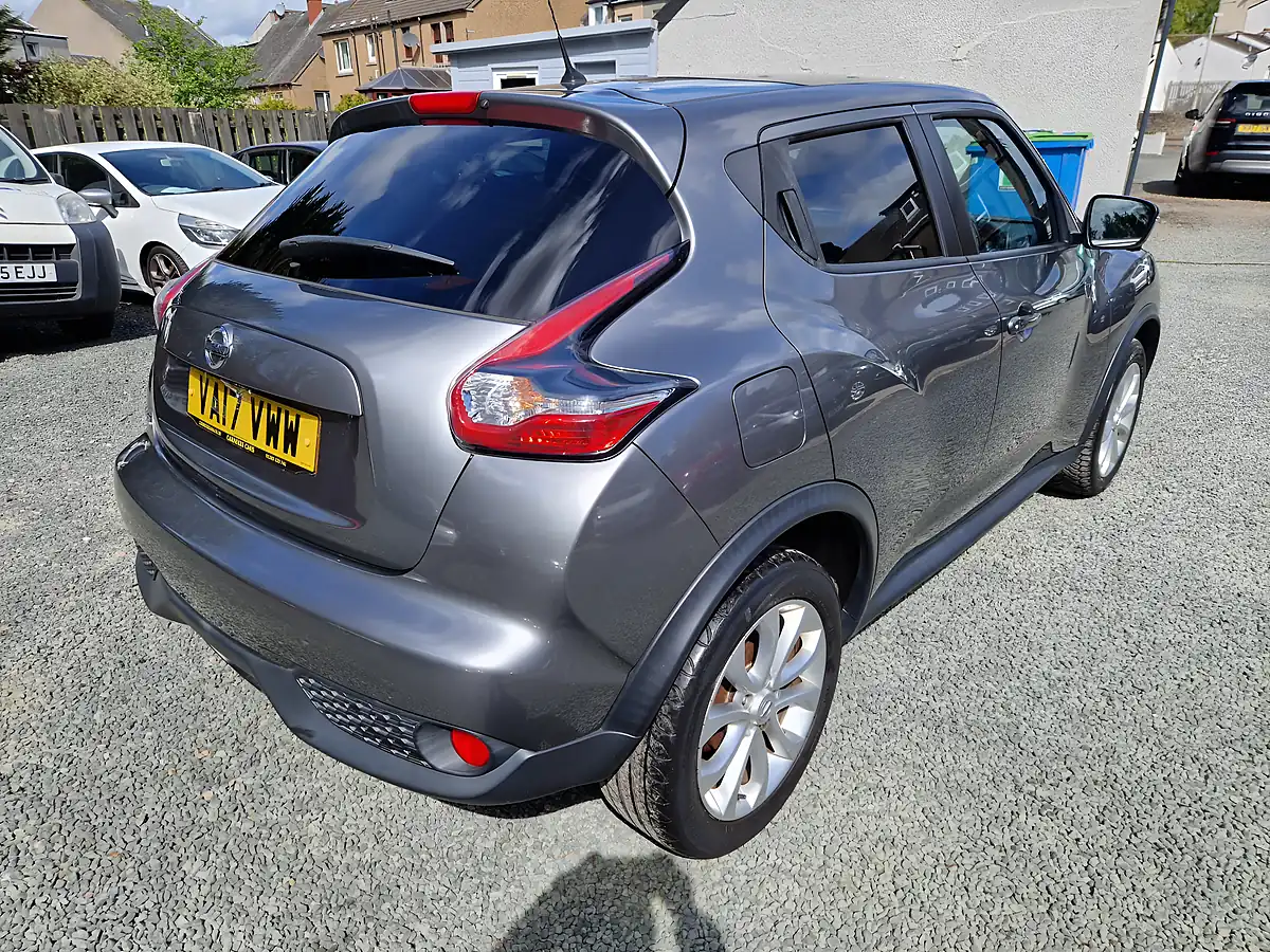 Used 2017 Nissan Juke Tekna Grey - Interior and Exterior details 7