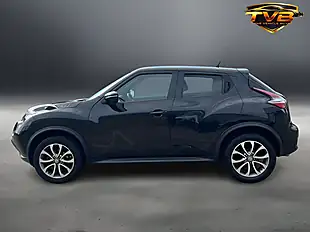 Used 2017 Nissan Juke Tekna Pearl Black - Interior and Exterior details 10