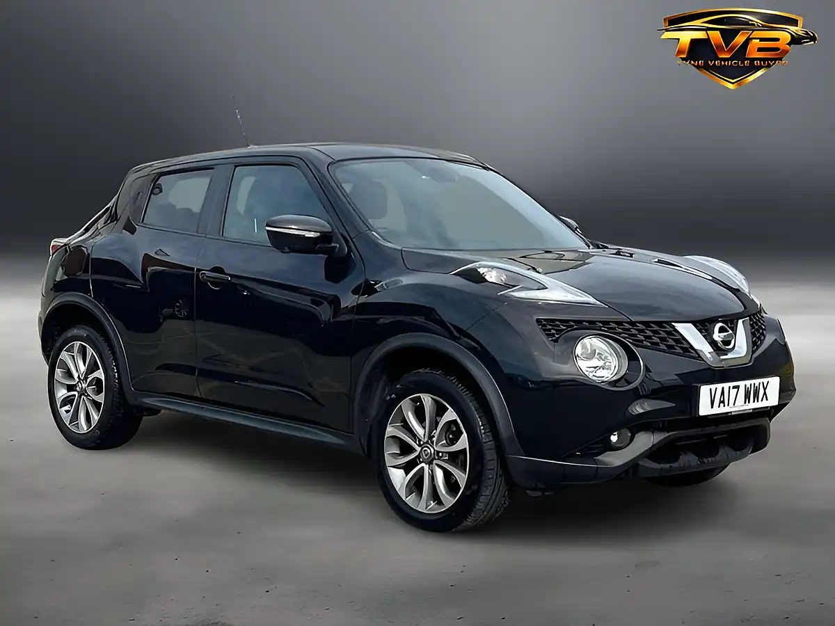 Used 2017 Nissan Juke Tekna Pearl Black - Interior and Exterior details 2
