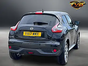 Used 2017 Nissan Juke Tekna Pearl Black - Interior and Exterior details 5