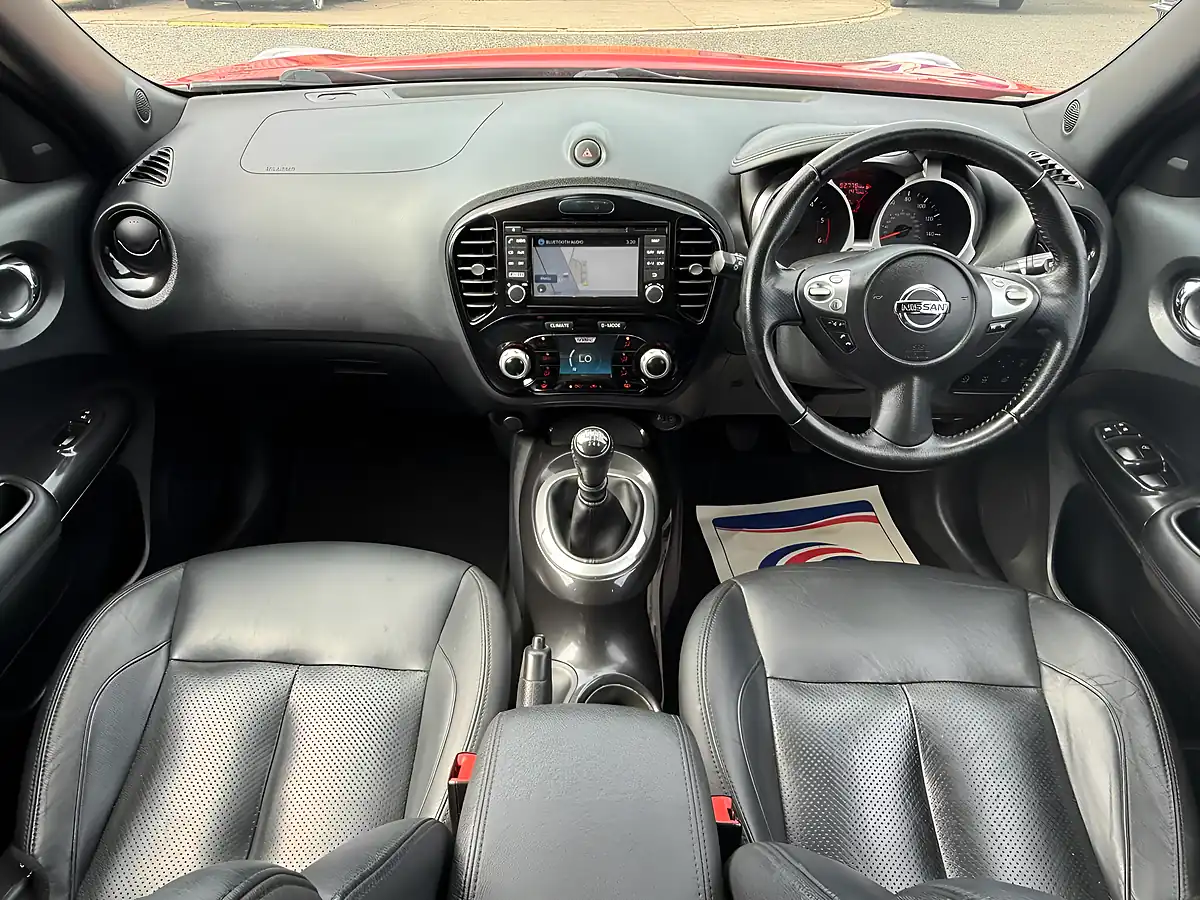 Used 2017 Nissan Juke Tekna Red - Interior and Exterior details 10