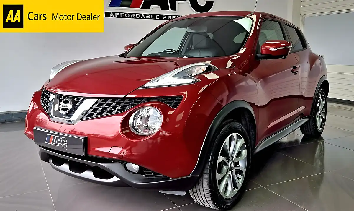 Used 2017 Nissan Juke Tekna Red - Front View