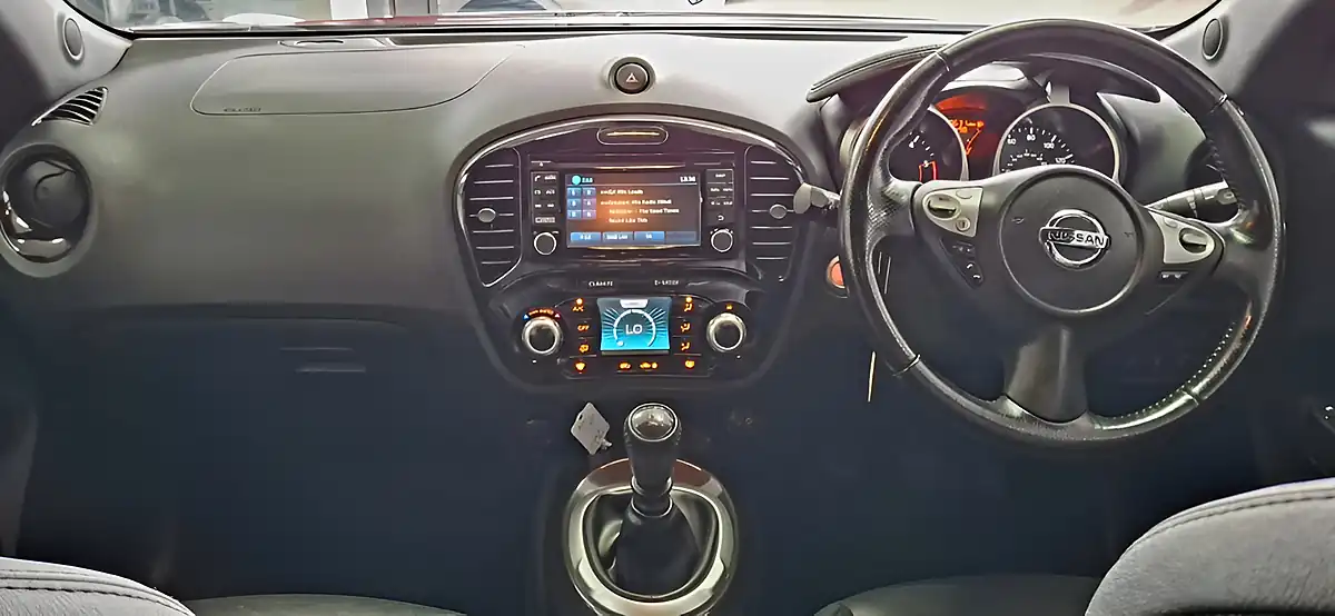 Used 2017 Nissan Juke Tekna Red - Interior and Exterior details 17